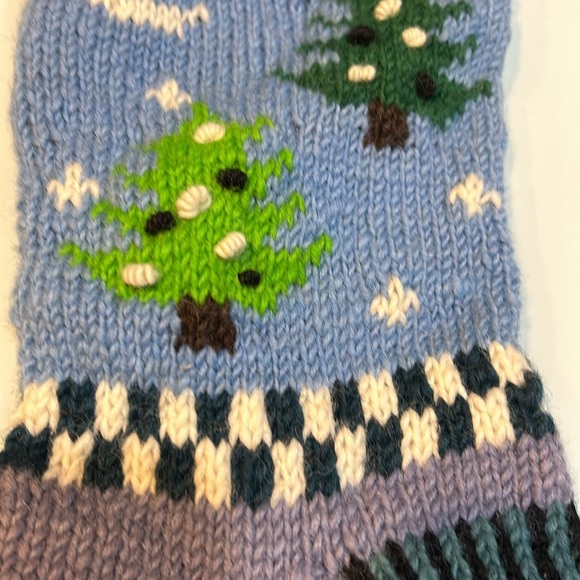 Gorgeous wool Christmas stocking stuffer handmade in Nepal - Picture 6 of 11